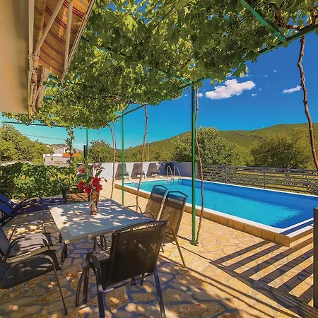 In Primorki Dolac Hébergement de vacances *