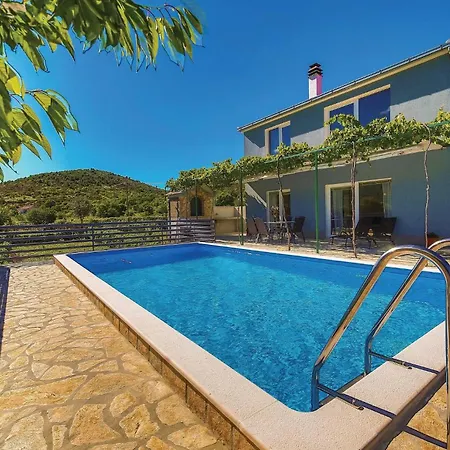 In Primorki Dolac Hébergement de vacances *